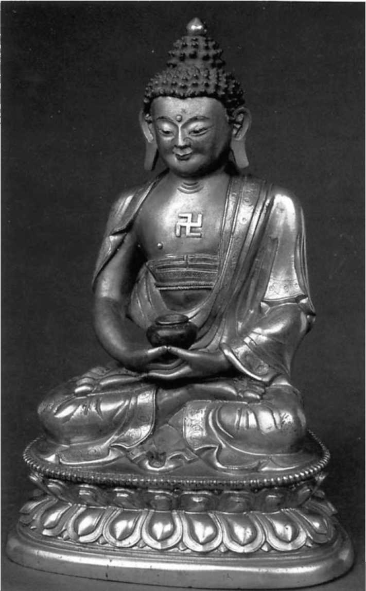 Будда Амитабхи с амритой в руках. Бронза (X в.).